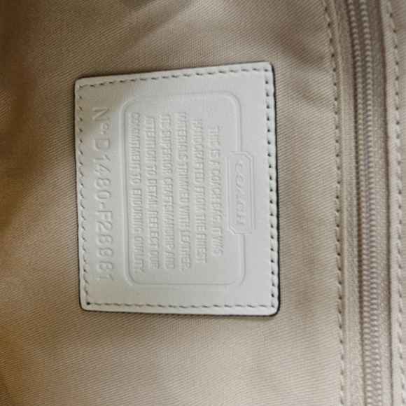 Coach purse - Picture 4 of 5